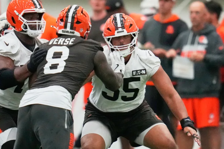Browns rookie Fano nails down starting left tackle job